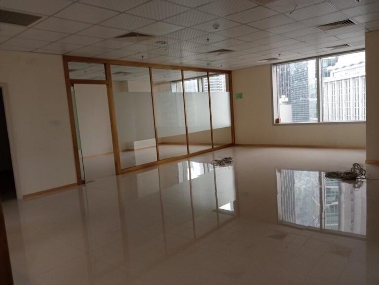 PRIME LOCATION 505sqm PEZA Office along Ayala Ave Makati City 4 2 768x579